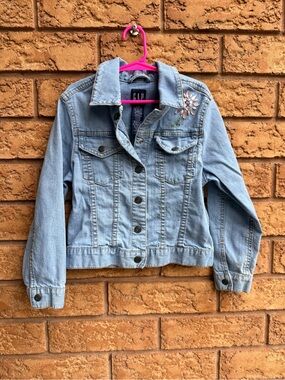 Gap Light Washed Floral Embellished Denim Jacket